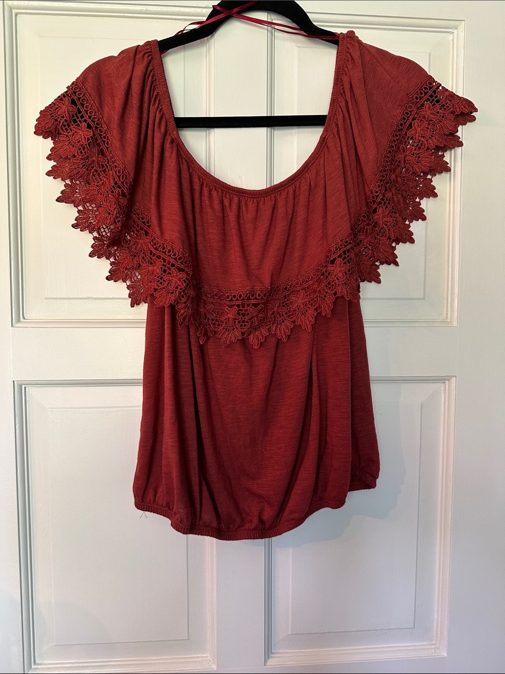 paper tee Rust Lace-Trim Off-Shoulder Top